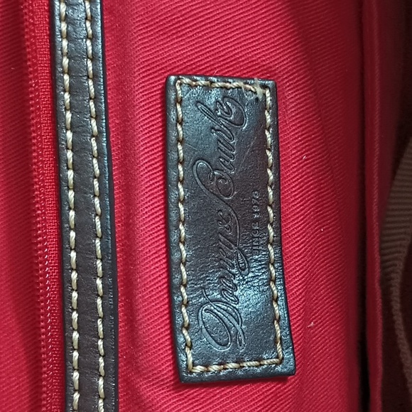 Authentic Dooney & Bourke lg purse in really nice excellent condition!! - Picture 3 of 9